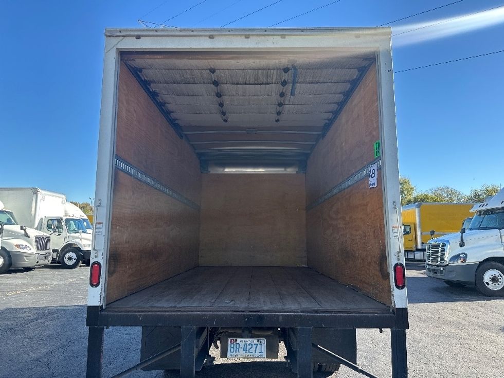 Medium Duty Box Truck-Light and Medium Duty Trucks-Isuzu-2019-NRR-Greensboro-NC-156,648\n\t\tmiles-$ 35,750 - Image 8