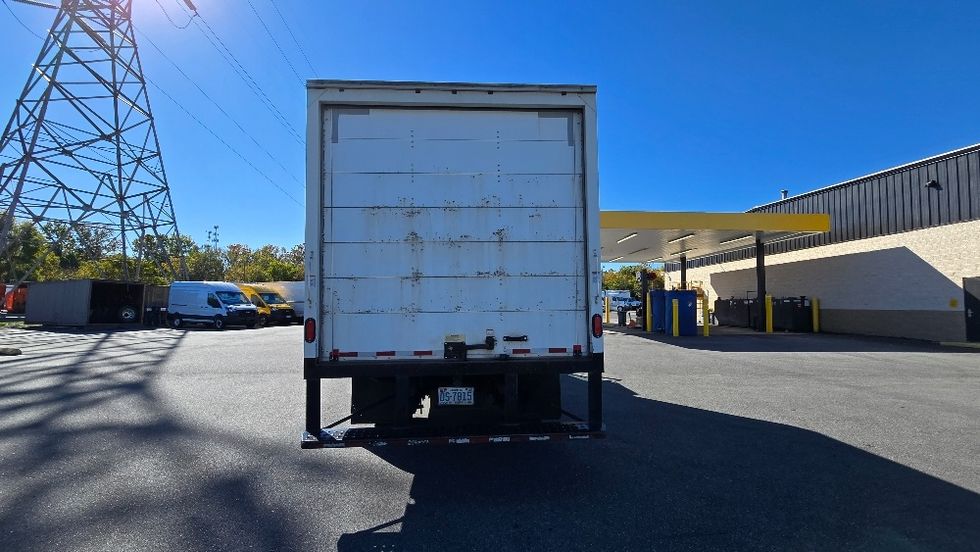 Medium Duty Box Truck-Light and Medium Duty Trucks-Isuzu-2019-NRR-Greensboro-NC-180,047\n\t\tmiles-$ 30,500 - Image 7