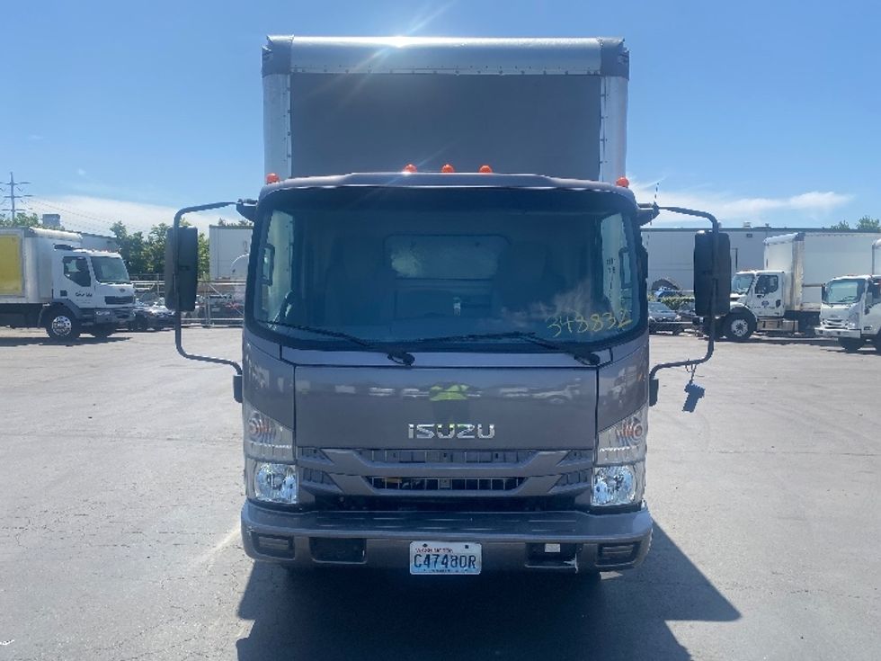 Medium Duty Box Truck-Light and Medium Duty Trucks-Isuzu-2019-NRR-Kent-WA-108,125\n\t\tmiles-$ 44,000 - Image 2