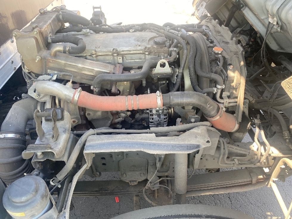 Medium Duty Box Truck-Light and Medium Duty Trucks-Isuzu-2019-NRR-Kent-WA-108,125\n\t\tmiles-$ 44,000 - Image 23