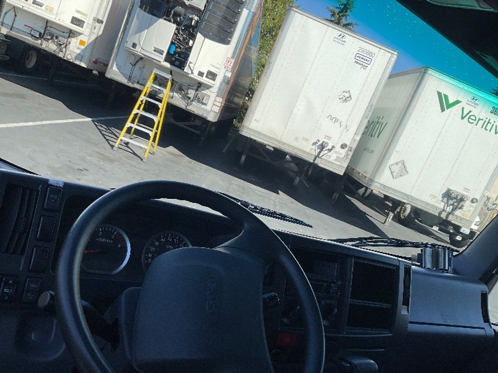 Medium Duty Box Truck-Light and Medium Duty Trucks-Isuzu-2019-NRR-Kent-WA-113,534\n\t\tmiles-$ 40,500 - Image 18