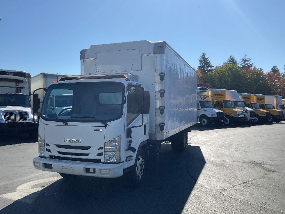 Medium Duty Box Truck-Light and Medium Duty Trucks-Isuzu-2019-NRR-Kent-WA-113,534\n\t\tmiles-$ 40,500 - Image 3