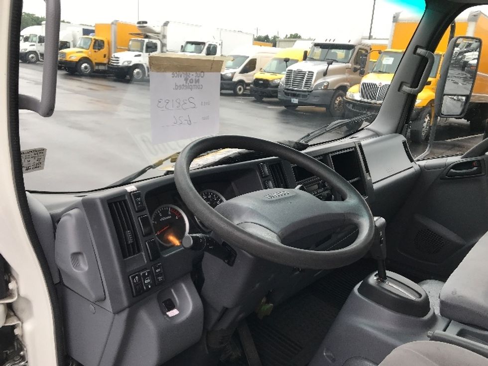 Medium Duty Box Truck-Light and Medium Duty Trucks-Isuzu-2019-NRR-Lancaster-PA-228,000\n\t\tmiles-$ 21,000 - Image 18