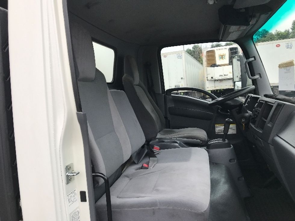 Medium Duty Box Truck-Light and Medium Duty Trucks-Isuzu-2019-NRR-Lancaster-PA-228,000\n\t\tmiles-$ 21,000 - Image 22
