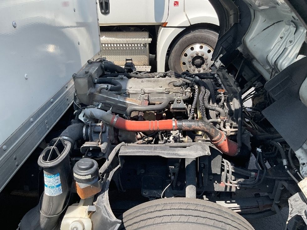 Medium Duty Box Truck-Light and Medium Duty Trucks-Isuzu-2019-NRR-Lancaster-PA-228,000\n\t\tmiles-$ 21,000 - Image 23