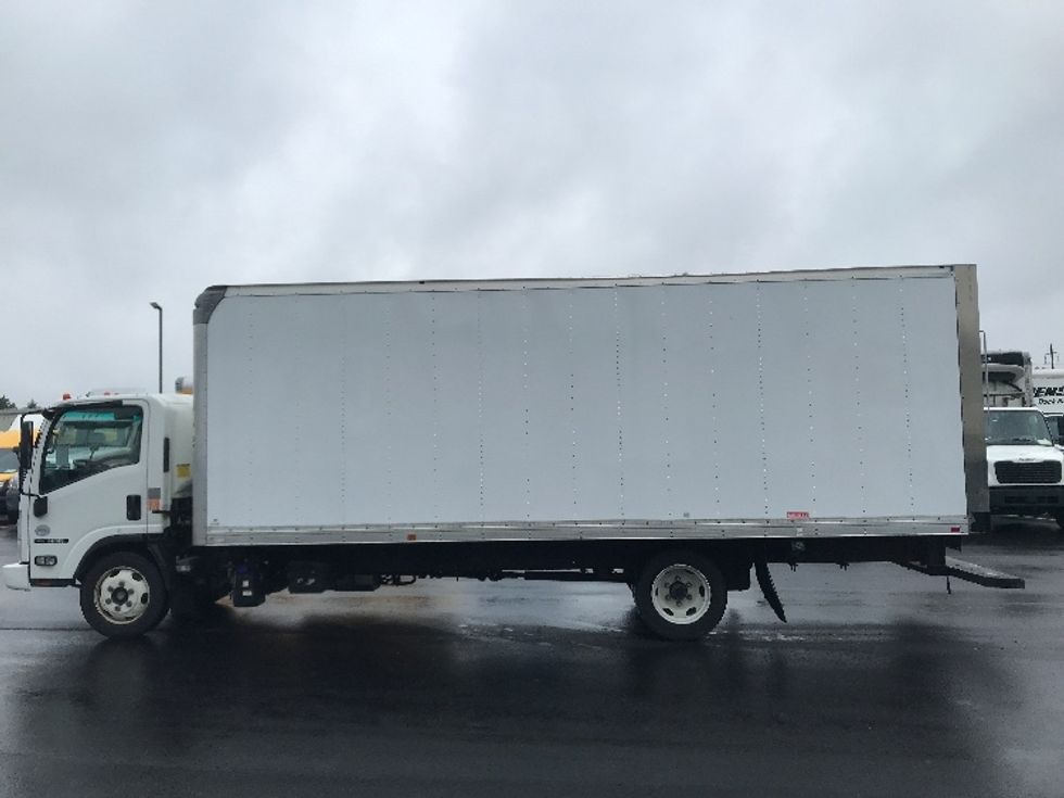 Medium Duty Box Truck-Light and Medium Duty Trucks-Isuzu-2019-NRR-Lancaster-PA-228,000\n\t\tmiles-$ 21,000 - Image 4