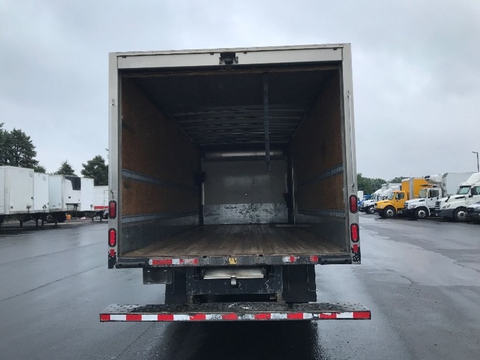 Medium Duty Box Truck-Light and Medium Duty Trucks-Isuzu-2019-NRR-Lancaster-PA-228,000\n\t\tmiles-$ 21,000 - Image 8