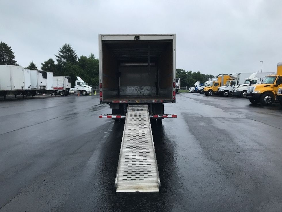 Medium Duty Box Truck-Light and Medium Duty Trucks-Isuzu-2019-NRR-Lancaster-PA-228,000\n\t\tmiles-$ 21,000 - Image 9