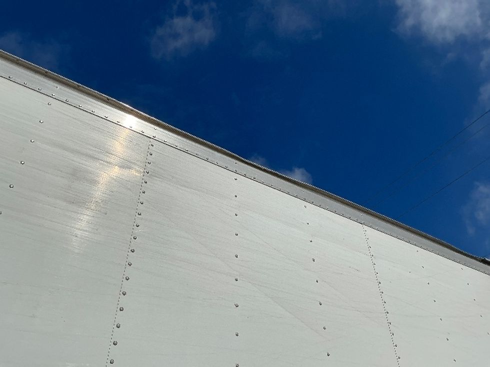 Medium Duty Box Truck-Light and Medium Duty Trucks-Isuzu-2019-NRR-Mebane-NC-122,282\n\t\tmiles-$ 44,250 - Image 27