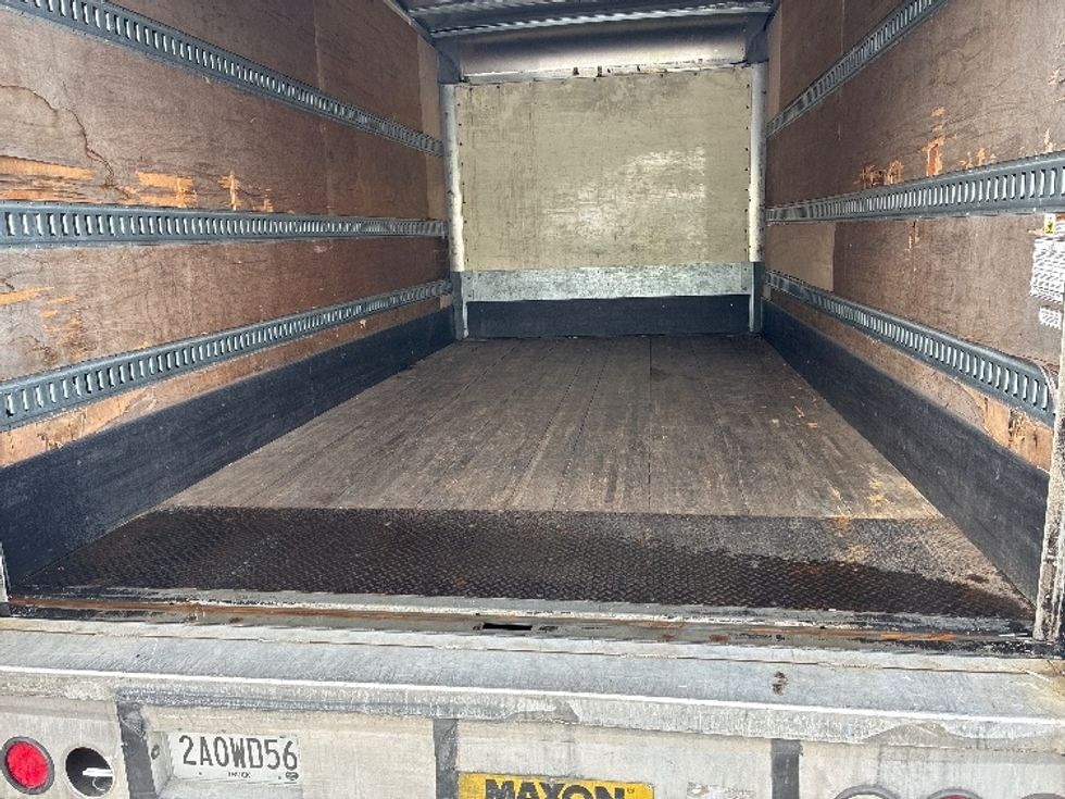 Medium Duty Box Truck-Light and Medium Duty Trucks-Isuzu-2019-NRR-Mobile-AL-109,917\n\t\tmiles-$ 45,750 - Image 10