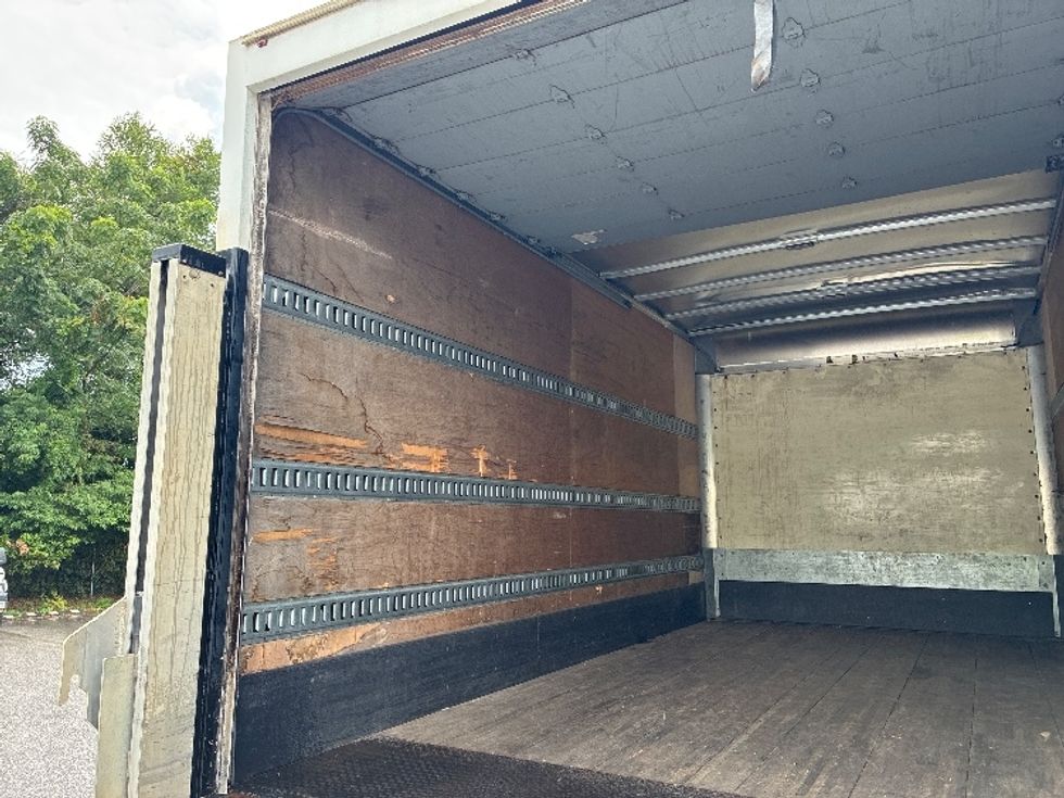 Medium Duty Box Truck-Light and Medium Duty Trucks-Isuzu-2019-NRR-Mobile-AL-109,917\n\t\tmiles-$ 45,750 - Image 11