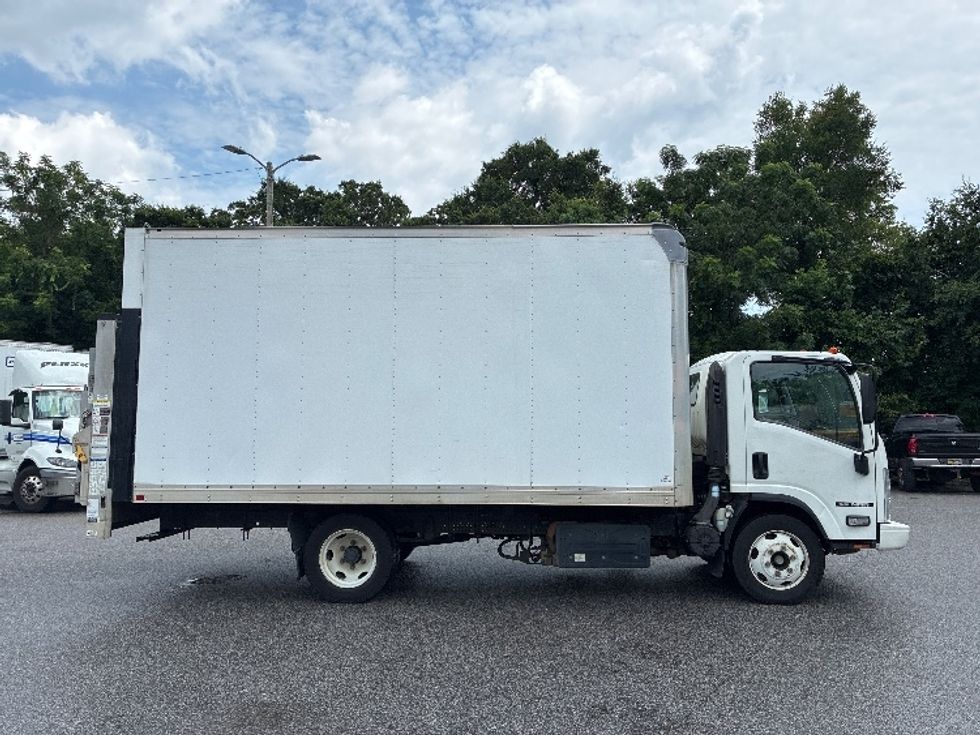 Medium Duty Box Truck-Light and Medium Duty Trucks-Isuzu-2019-NRR-Mobile-AL-109,917\n\t\tmiles-$ 45,750 - Image 15