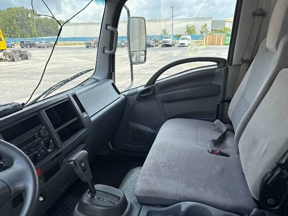 Medium Duty Box Truck-Light and Medium Duty Trucks-Isuzu-2019-NRR-Mobile-AL-109,917\n\t\tmiles-$ 45,750 - Image 19