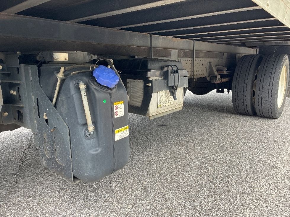 Medium Duty Box Truck-Light and Medium Duty Trucks-Isuzu-2019-NRR-Mobile-AL-109,917\n\t\tmiles-$ 45,750 - Image 5