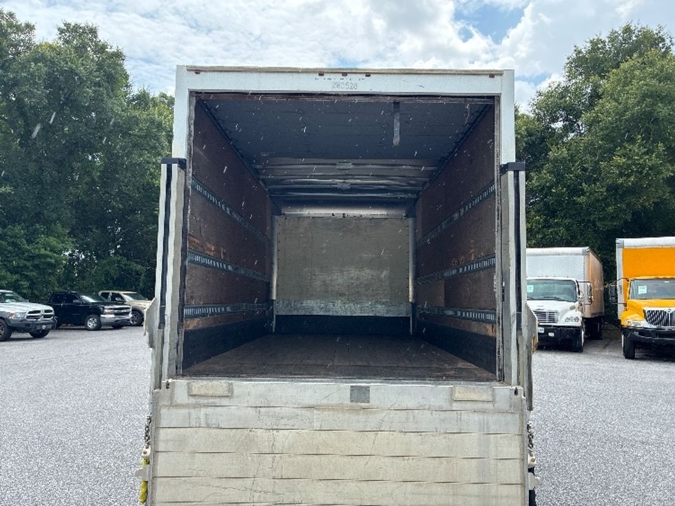 Medium Duty Box Truck-Light and Medium Duty Trucks-Isuzu-2019-NRR-Mobile-AL-109,917\n\t\tmiles-$ 45,750 - Image 8