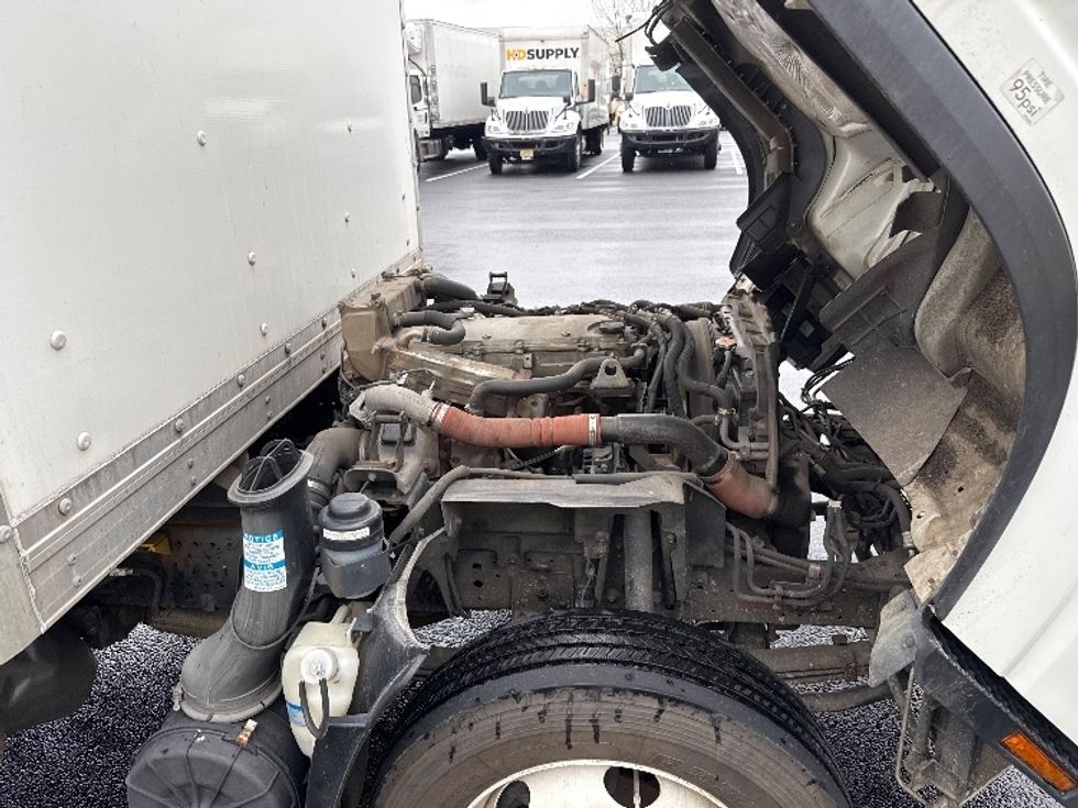 Medium Duty Box Truck-Light and Medium Duty Trucks-Isuzu-2019-NRR-Philadelphia-PA-163,013\n\t\tmiles-$ 33,750 - Image 23