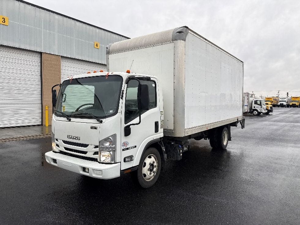 Medium Duty Box Truck-Light and Medium Duty Trucks-Isuzu-2019-NRR-Philadelphia-PA-163,013\n\t\tmiles-$ 33,750 - Image 3
