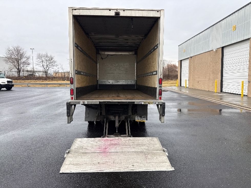 Medium Duty Box Truck-Light and Medium Duty Trucks-Isuzu-2019-NRR-Philadelphia-PA-163,013\n\t\tmiles-$ 33,750 - Image 9