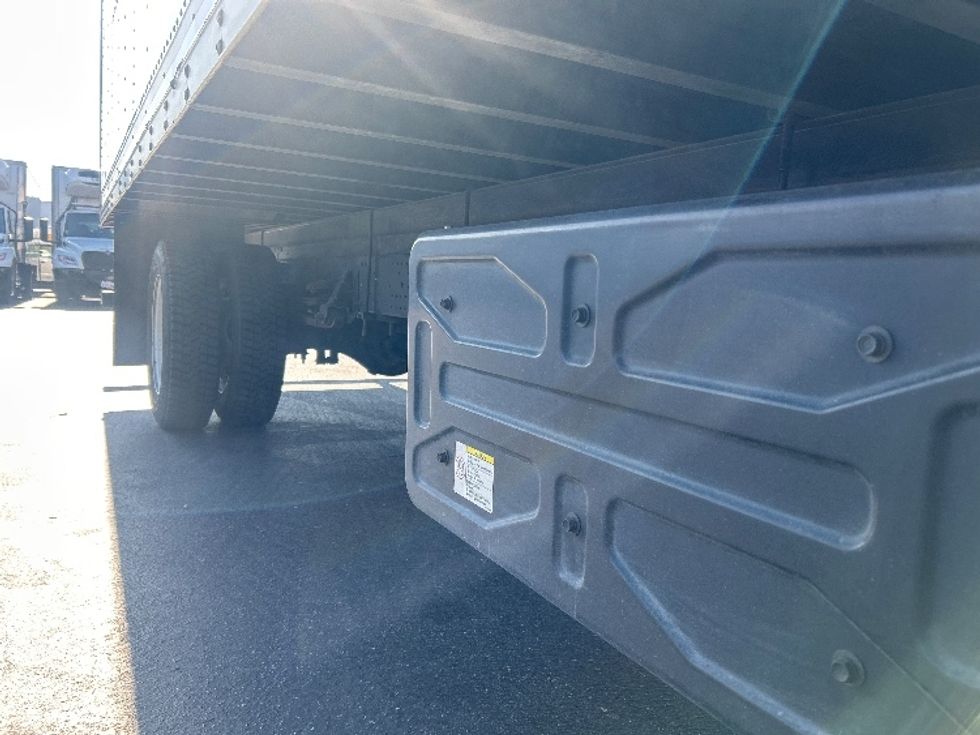 Medium Duty Box Truck-Light and Medium Duty Trucks-Isuzu-2019-NRR-Torrance-CA-109,678\n\t\tmiles-$ 43,750 - Image 14