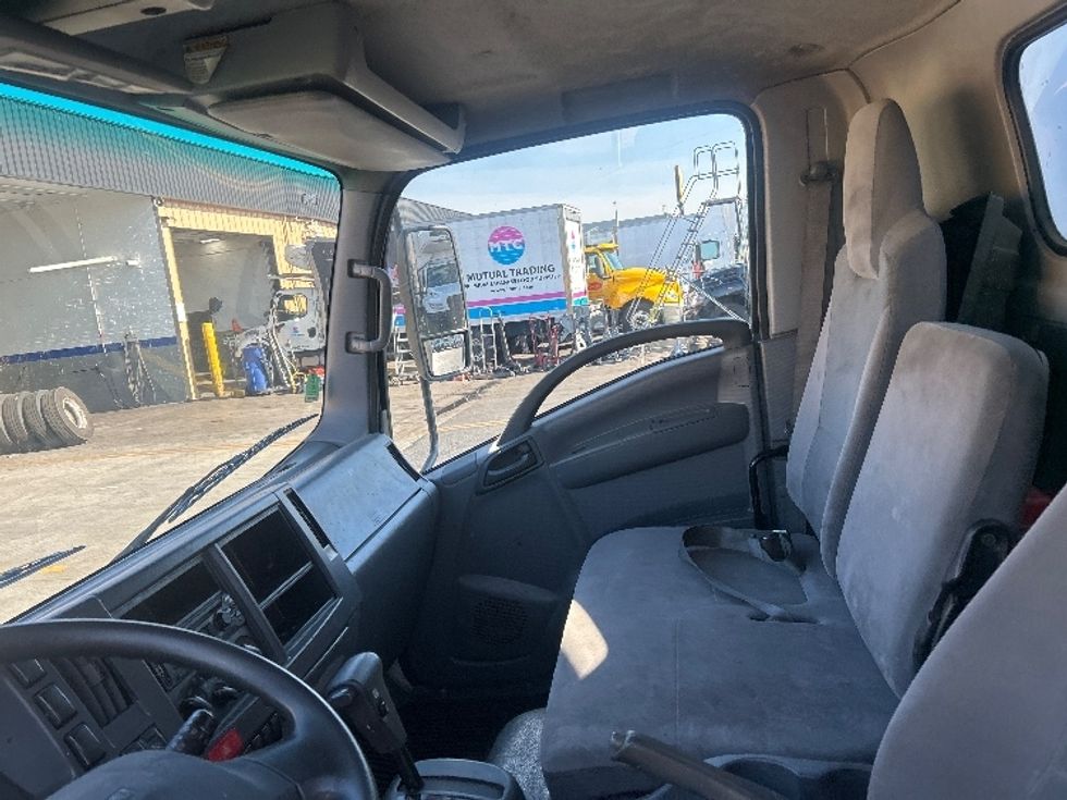 Medium Duty Box Truck-Light and Medium Duty Trucks-Isuzu-2019-NRR-Torrance-CA-109,678\n\t\tmiles-$ 43,750 - Image 19