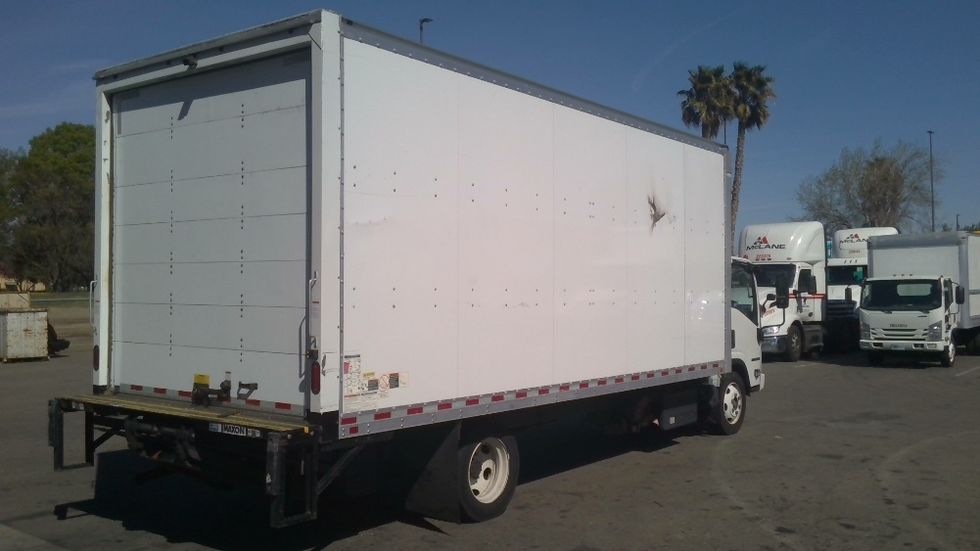 Medium Duty Box Truck-Light and Medium Duty Trucks-Isuzu-2019-NRR-Tracy-CA-111,550\n\t\tmiles-$ 44,500 - Image 13