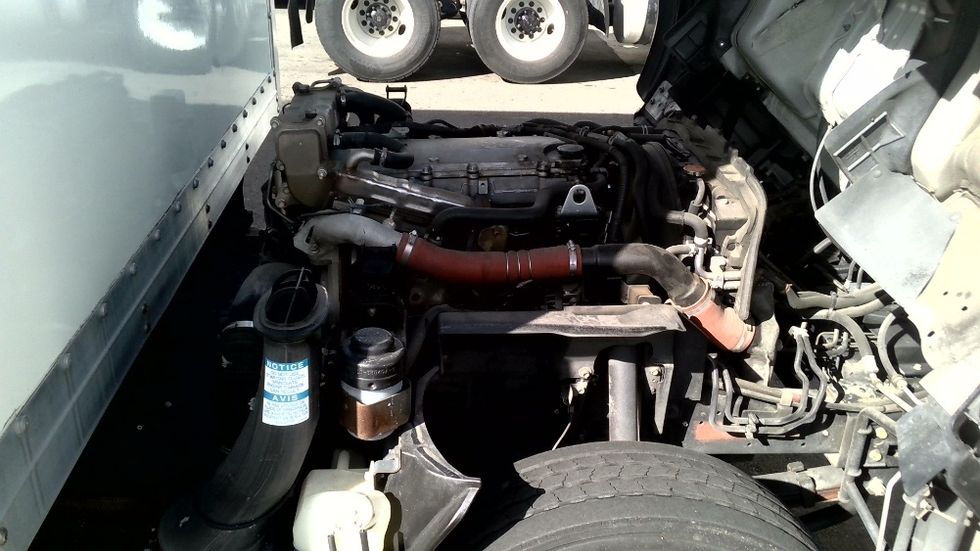 Medium Duty Box Truck-Light and Medium Duty Trucks-Isuzu-2019-NRR-Tracy-CA-111,550\n\t\tmiles-$ 44,500 - Image 23