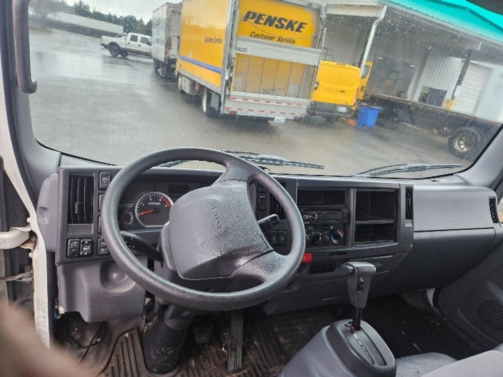 Medium Duty Box Truck-Light and Medium Duty Trucks-Isuzu-2019-NRR-Tumwater-WA-204,537\n\t\tmiles-$ 17,750 - Image 18