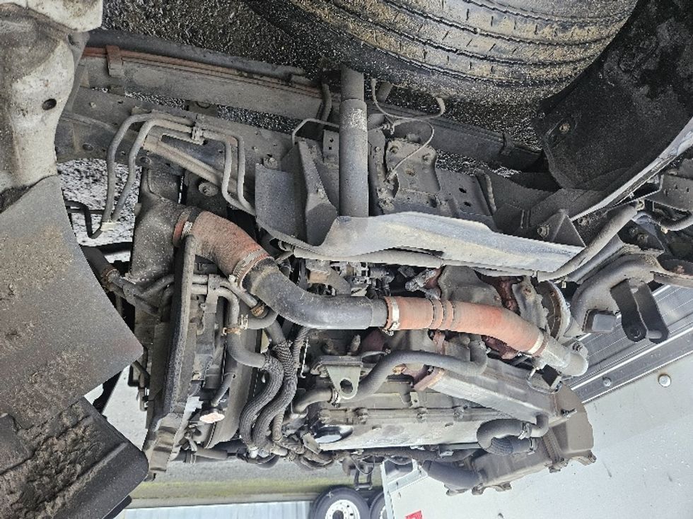 Medium Duty Box Truck-Light and Medium Duty Trucks-Isuzu-2019-NRR-Tumwater-WA-204,537\n\t\tmiles-$ 17,750 - Image 24