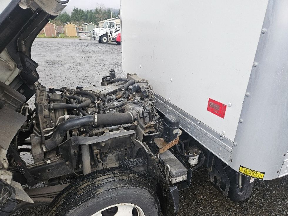 Medium Duty Box Truck-Light and Medium Duty Trucks-Isuzu-2019-NRR-Tumwater-WA-204,537\n\t\tmiles-$ 17,750 - Image 25