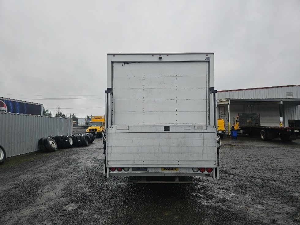 Medium Duty Box Truck-Light and Medium Duty Trucks-Isuzu-2019-NRR-Tumwater-WA-204,537\n\t\tmiles-$ 17,750 - Image 7