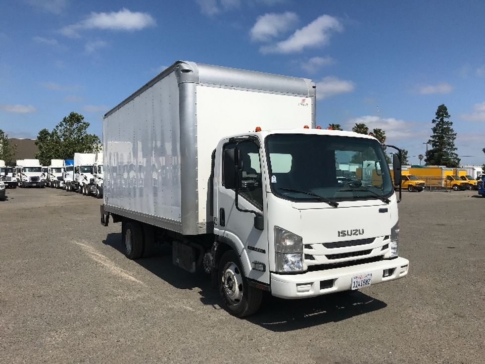 Used Isuzu Medium Duty Box Trucks for Sale Penske Used Trucks