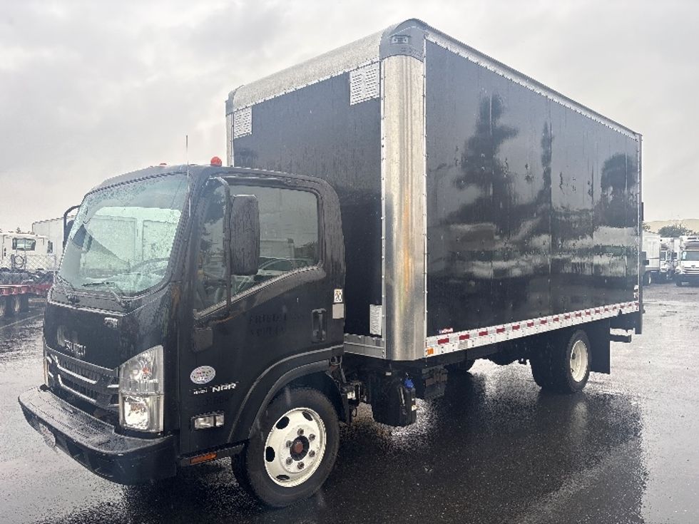 Medium Duty Box Truck-Light and Medium Duty Trucks-Isuzu-2019-NRR-West Sacramento-CA-216,692\n\t\tmiles-$ 24,000 - Image 3