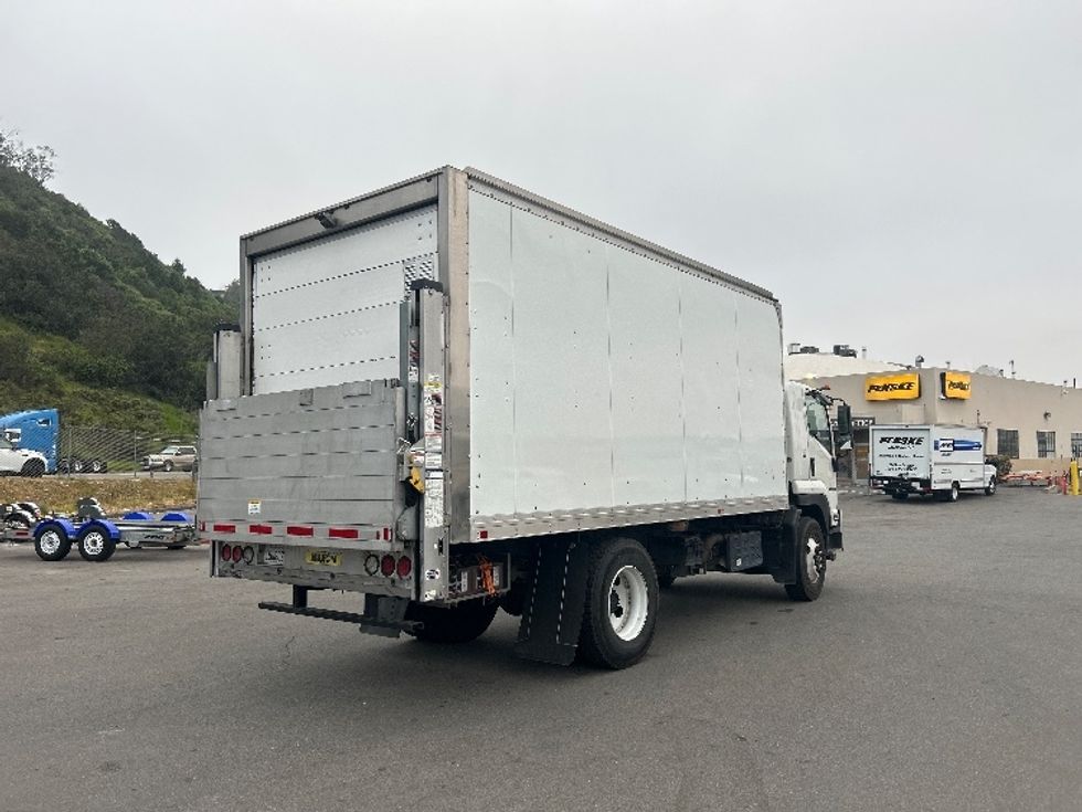 Medium Duty Box Truck-Light and Medium Duty Trucks-Isuzu-2020-FTR-Fontana-CA-91,744\n\t\tmiles-$ 55,250 - Image 13