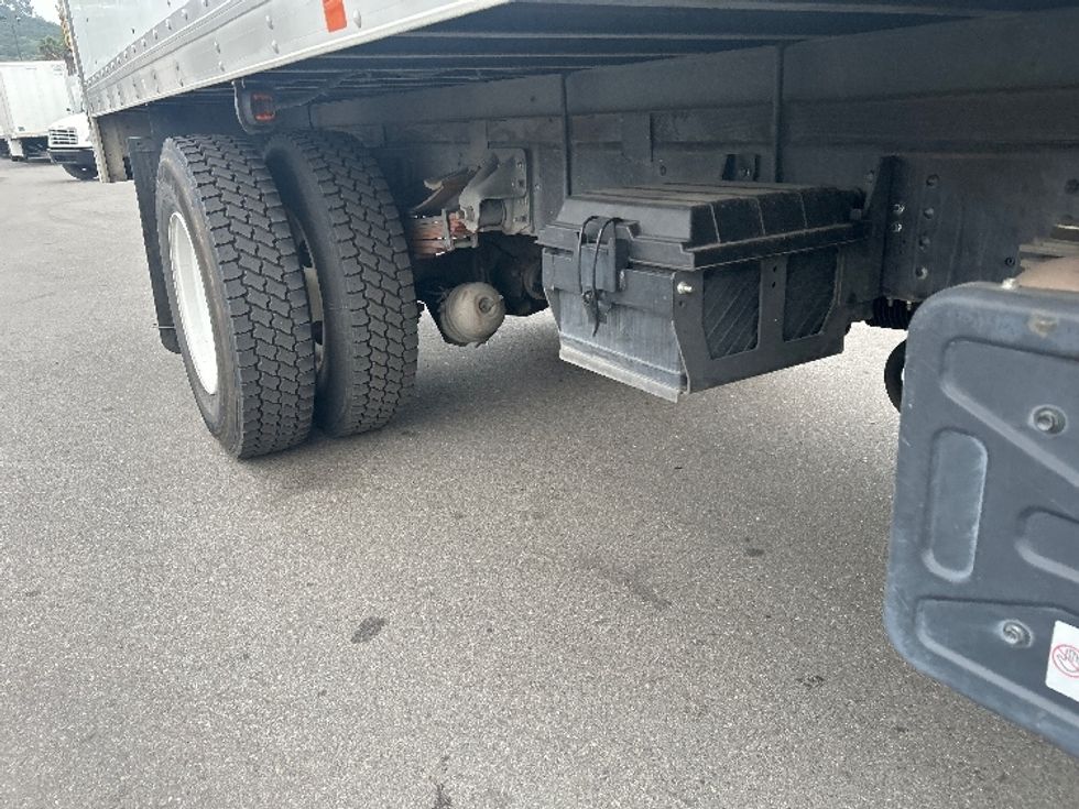 Medium Duty Box Truck-Light and Medium Duty Trucks-Isuzu-2020-FTR-Fontana-CA-91,744\n\t\tmiles-$ 55,250 - Image 14