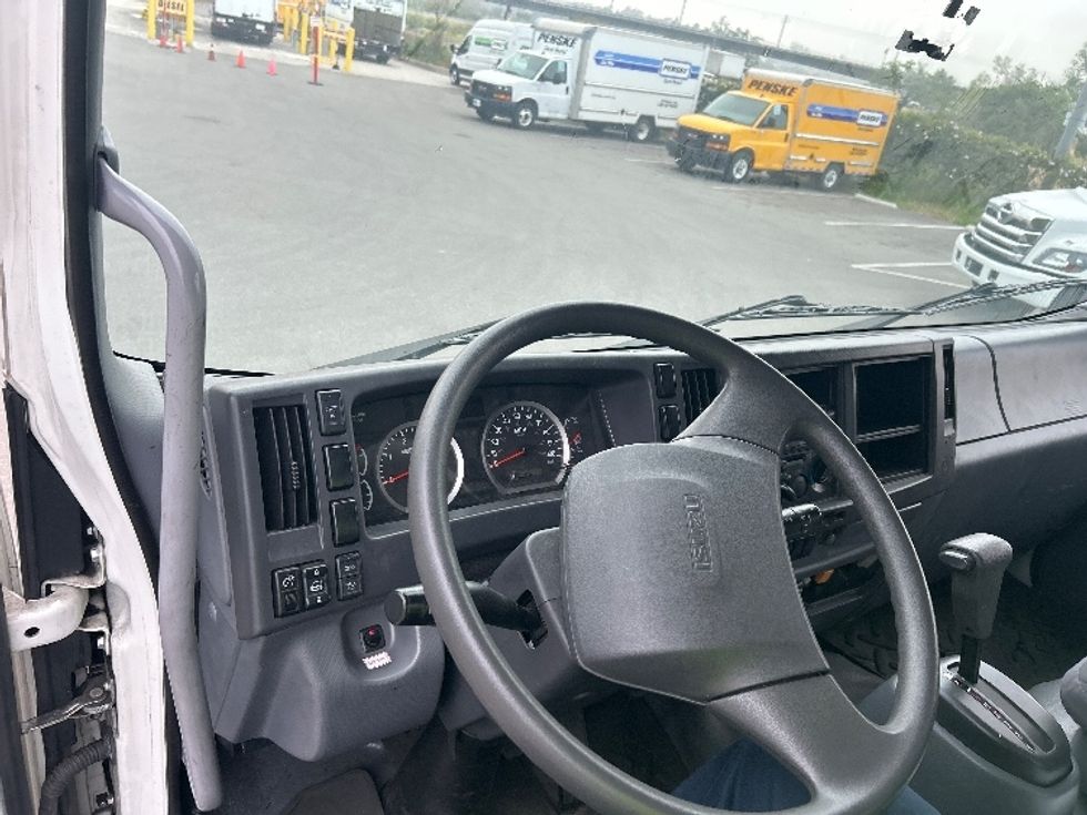 Medium Duty Box Truck-Light and Medium Duty Trucks-Isuzu-2020-FTR-Fontana-CA-91,744\n\t\tmiles-$ 55,250 - Image 17