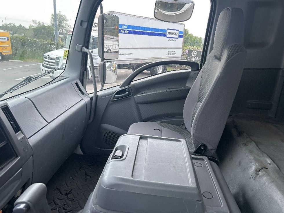 Medium Duty Box Truck-Light and Medium Duty Trucks-Isuzu-2020-FTR-Fontana-CA-91,744\n\t\tmiles-$ 55,250 - Image 19