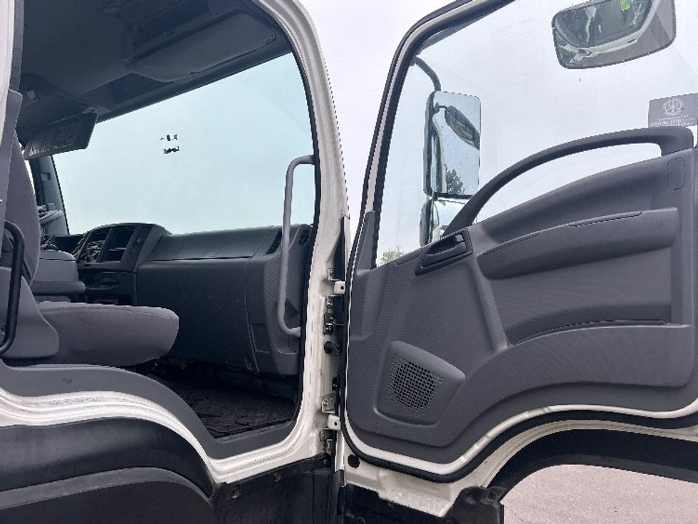 Medium Duty Box Truck-Light and Medium Duty Trucks-Isuzu-2020-FTR-Fontana-CA-91,744\n\t\tmiles-$ 55,250 - Image 20