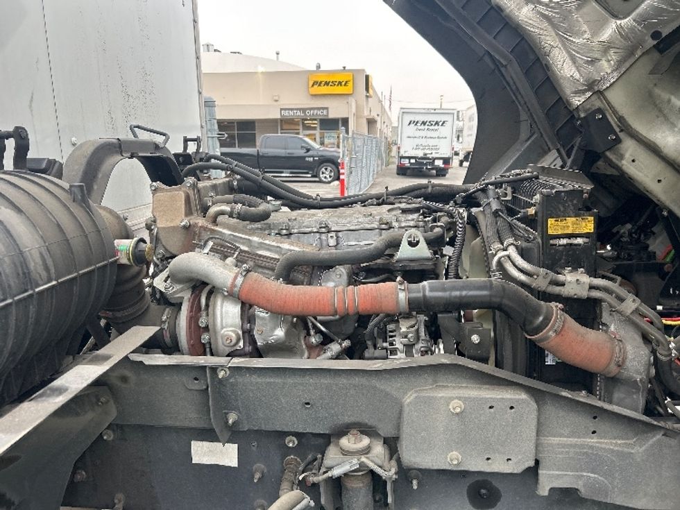 Medium Duty Box Truck-Light and Medium Duty Trucks-Isuzu-2020-FTR-Fontana-CA-91,744\n\t\tmiles-$ 55,250 - Image 23