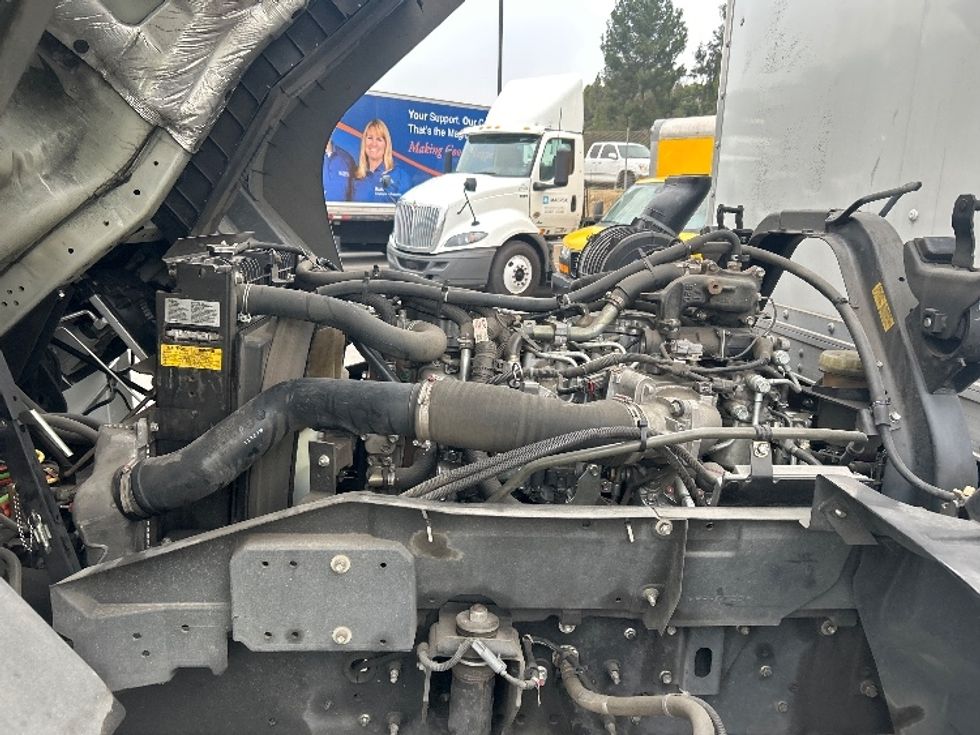 Medium Duty Box Truck-Light and Medium Duty Trucks-Isuzu-2020-FTR-Fontana-CA-91,744\n\t\tmiles-$ 55,250 - Image 24