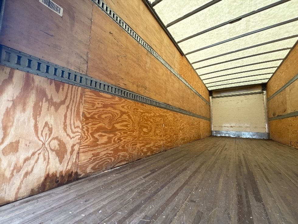 Medium Duty Box Truck-Light and Medium Duty Trucks-Isuzu-2020-FTR-Manassas-VA-108,731\n\t\tmiles-$ 61,750 - Image 11