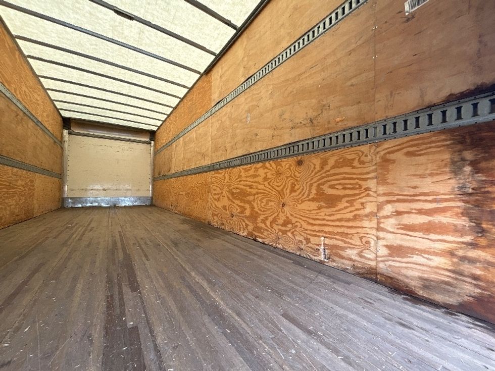 Medium Duty Box Truck-Light and Medium Duty Trucks-Isuzu-2020-FTR-Manassas-VA-108,731\n\t\tmiles-$ 61,750 - Image 12