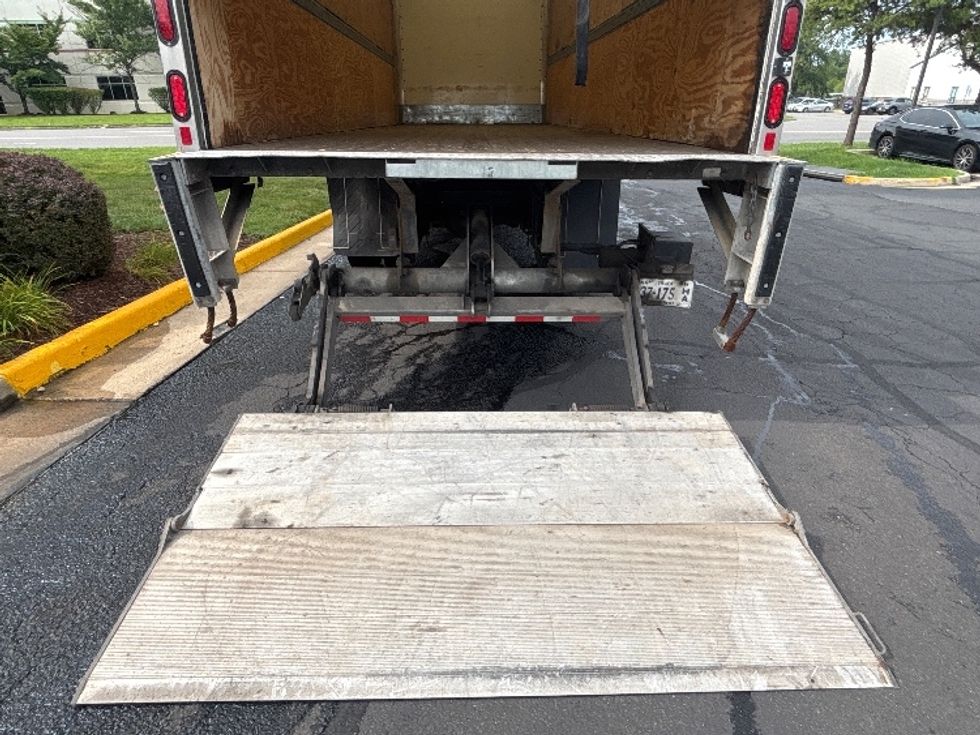 Medium Duty Box Truck-Light and Medium Duty Trucks-Isuzu-2020-FTR-Manassas-VA-108,731\n\t\tmiles-$ 61,750 - Image 9