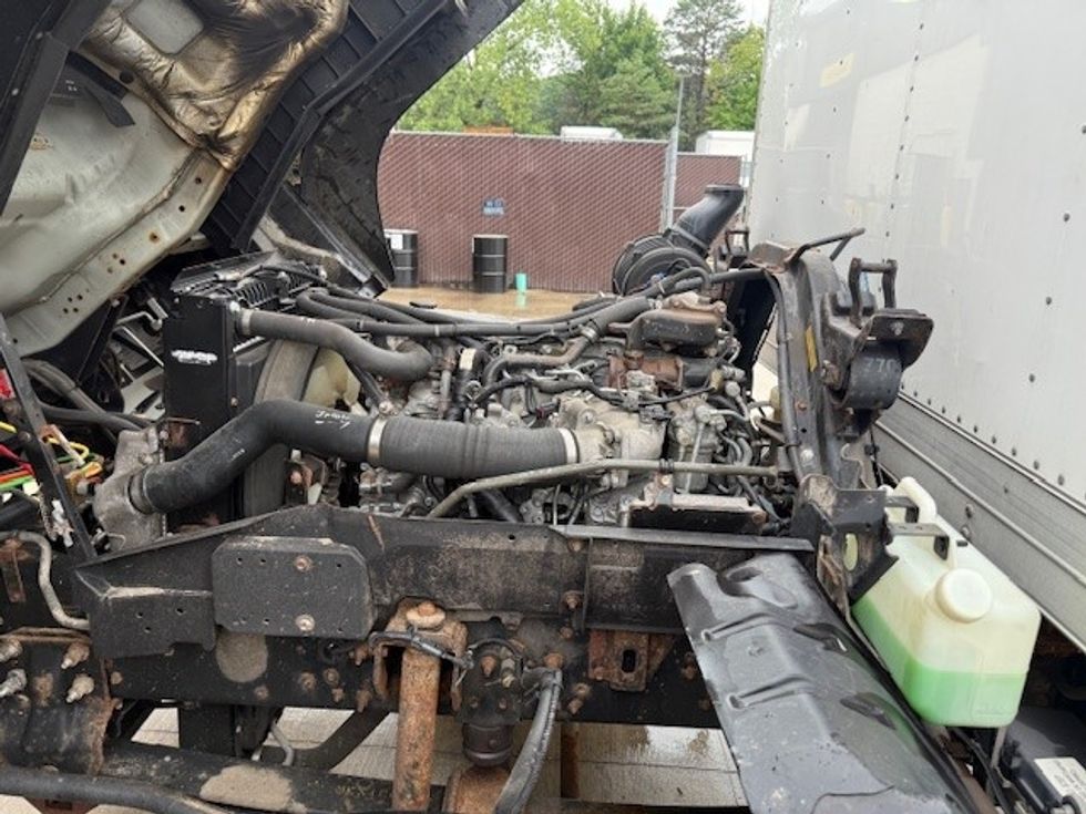 Medium Duty Box Truck-Light and Medium Duty Trucks-Isuzu-2020-FTR-Oakwood Village-OH-94,263\n\t\tmiles-$ 62,250 - Image 18