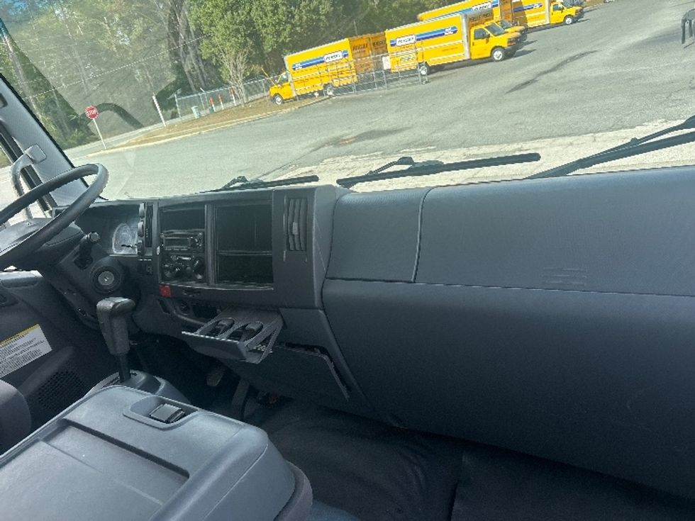 Medium Duty Box Truck-Light and Medium Duty Trucks-Isuzu-2020-FTR-Pensacola-FL-138,666\n\t\tmiles-$ 55,250 - Image 21