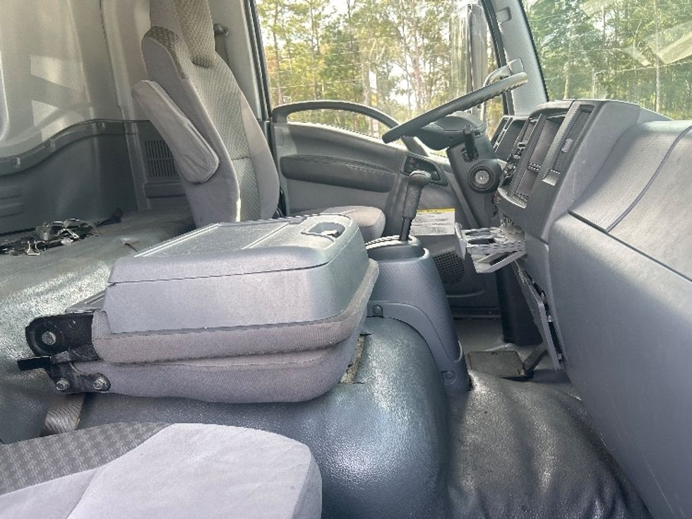 Medium Duty Box Truck-Light and Medium Duty Trucks-Isuzu-2020-FTR-Pensacola-FL-138,666\n\t\tmiles-$ 55,250 - Image 22