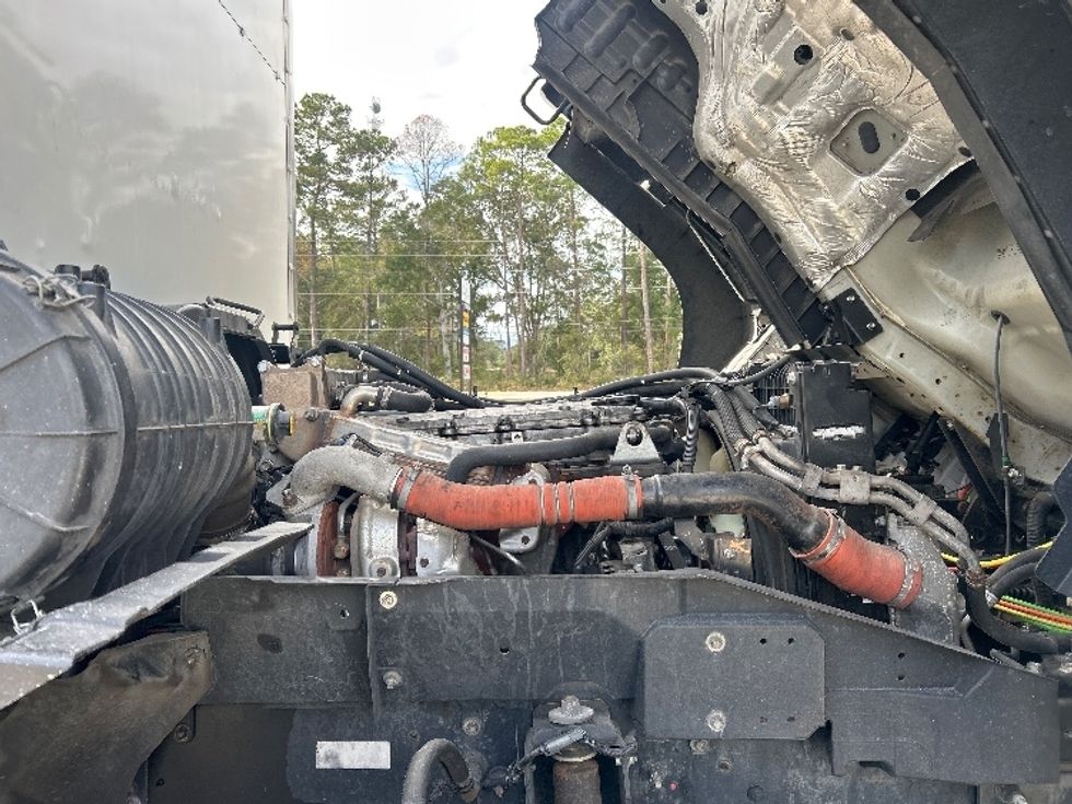 Medium Duty Box Truck-Light and Medium Duty Trucks-Isuzu-2020-FTR-Pensacola-FL-138,666\n\t\tmiles-$ 55,250 - Image 23