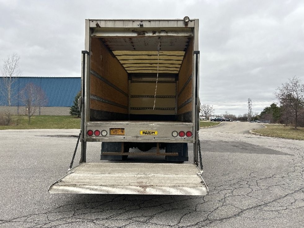 Medium Duty Box Truck-Light and Medium Duty Trucks-Isuzu-2020-FTR-Rochester-NY-82,822\n\t\tmiles-$ 47,500 - Image 9