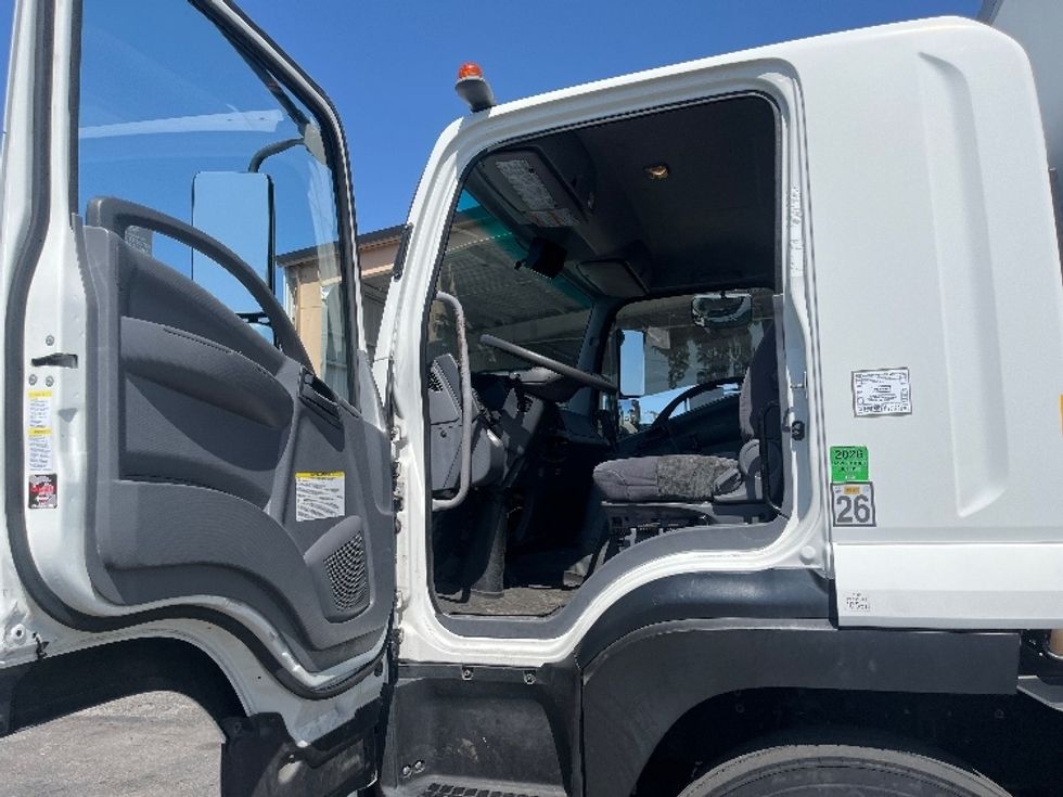 Medium Duty Box Truck-Light and Medium Duty Trucks-Isuzu-2020-FTR-Torrance-CA-34,243\n\t\tmiles-$ 62,250 - Image 16