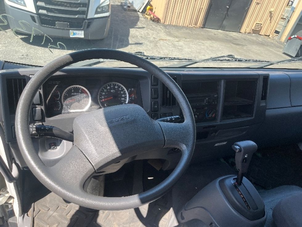 Medium Duty Box Truck-Light and Medium Duty Trucks-Isuzu-2020-FTR-Torrance-CA-34,243\n\t\tmiles-$ 62,250 - Image 18