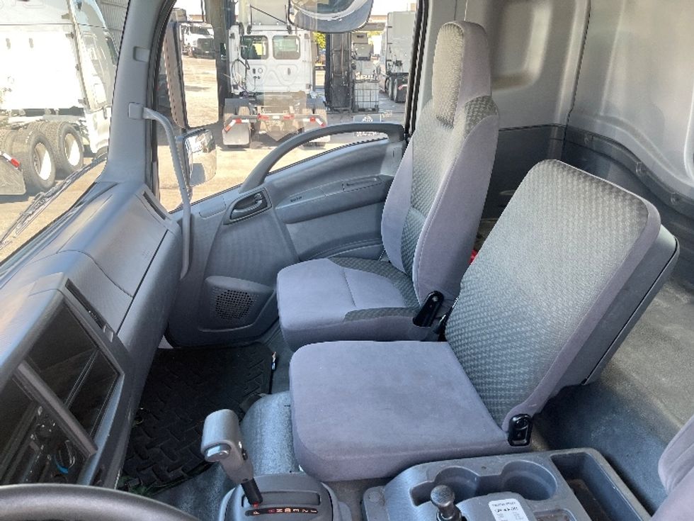Medium Duty Box Truck-Light and Medium Duty Trucks-Isuzu-2020-FTR-Torrance-CA-34,243\n\t\tmiles-$ 62,250 - Image 19
